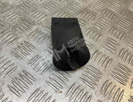 Переключатель света Volkswagen Golf IV (1J) 1997-2004  Volkswagen Golf Golf IV (1J) 1997-2004