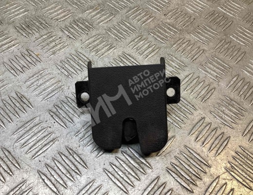 Замок багажника Volkswagen Golf IV (1J) 1997-2004  Volkswagen Golf Golf IV (1J) 1997-2004