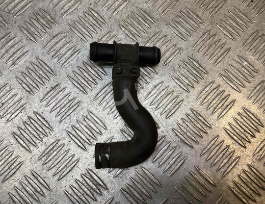 Фланец (тройник) системы охлаждения Seat Alhambra I (7M) 2000-2010 рестайлинг  Seat Alhambra Alhambra I (7M) 2000-2010 рестайлинг