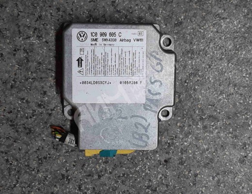 Блок AirBag Volkswagen Passat B5+ (3B) 2000-2005 рестайлинг  Volkswagen Passat Passat B5+ (3B) 2000-2005 рестайлинг