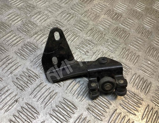 Ролик двери сдвижной  Ford Transit Connect I 2002-2009