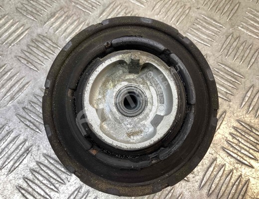 Подушка крепления двигателя Mercedes C (W203) 2004-2007 рестайлинг  Mercedes C C (W203) 2004-2007 рестайлинг