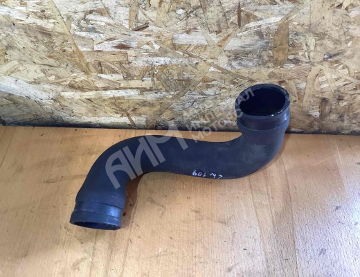 Патрубок (трубопровод, шланг) Mercedes Vario (W670) 1996-2013  Mercedes Vario Vario (W670) 1996-2013