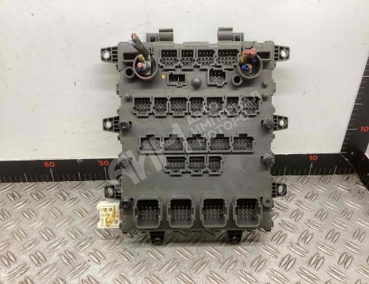 Блок предохранителей Renault Premium II 2006-2013  Renault Premium Premium II 2006-2013