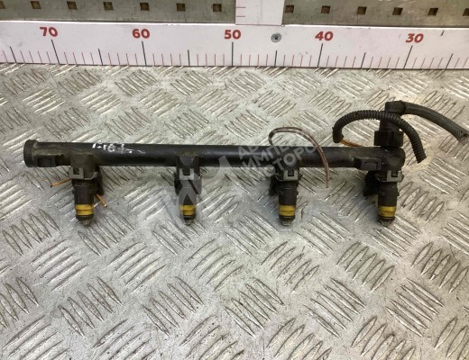 Форсунка Renault Laguna II (X74) 2001-2005  Renault Laguna Laguna II (X74) 2001-2005