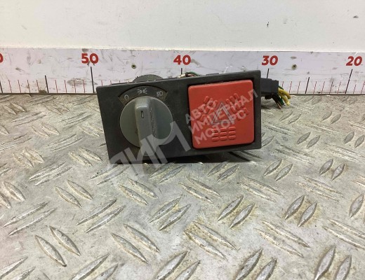 Кнопка аварийной сигнализации Iveco EuroTech 1992-2002  Iveco EuroTech EuroTech 1992-2002