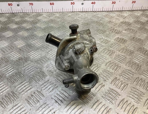 Корпус термостата Hyundai Terracan (HP) 2001-2007  Hyundai Terracan Terracan (HP) 2001-2007