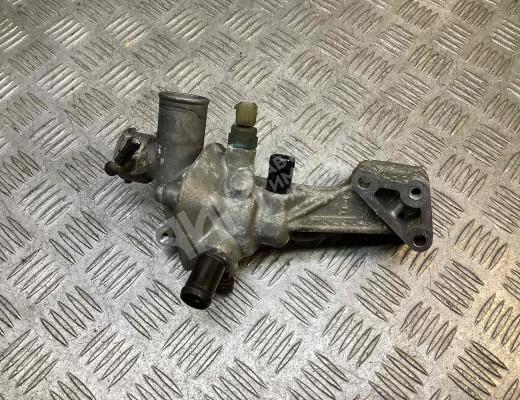 Корпус термостата Hyundai Terracan (HP) 2001-2007  Hyundai Terracan Terracan (HP) 2001-2007