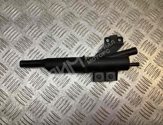 Фланец (тройник) системы охлаждения Hyundai Terracan (HP) 2001-2007  Hyundai Terracan Terracan (HP) 2001-2007