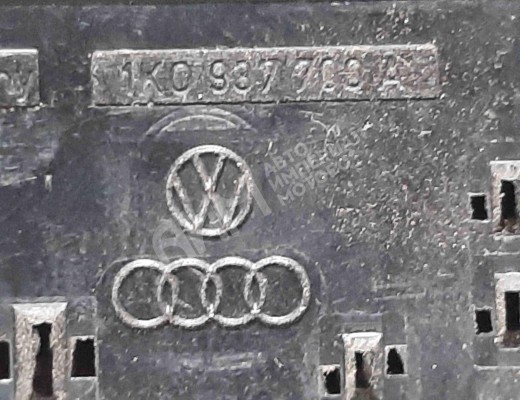 Блок предохранителей Volkswagen Touran I (1T) 2003-2006  Volkswagen Touran Touran I (1T) 2003-2006