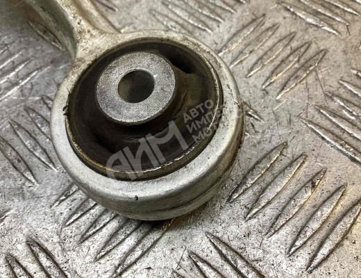 Рычаг передний правый Volkswagen Passat B5+ (3B) 2000-2005 рестайлинг  Volkswagen Passat Passat B5+ (3B) 2000-2005 рестайлинг