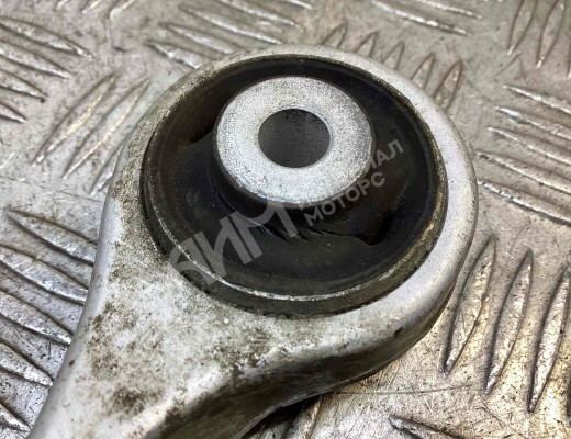 Рычаг передний левый Volkswagen Passat B5+ (3B) 2000-2005 рестайлинг  Volkswagen Passat Passat B5+ (3B) 2000-2005 рестайлинг