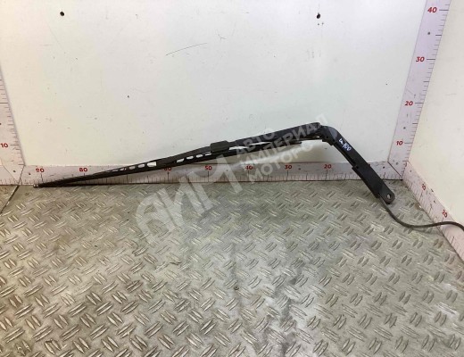 Щеткодержатель (поводок стеклоочистителя, дворник) Iveco EuroTech 1992-2002  Iveco EuroTech EuroTech 1992-2002