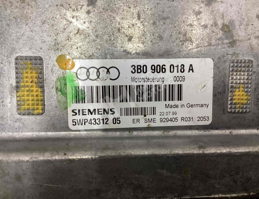 Блок управления двигателем Audi A4 B5 (8D) 1994-1999  Audi A4 A4 B5 (8D) 1994-1999