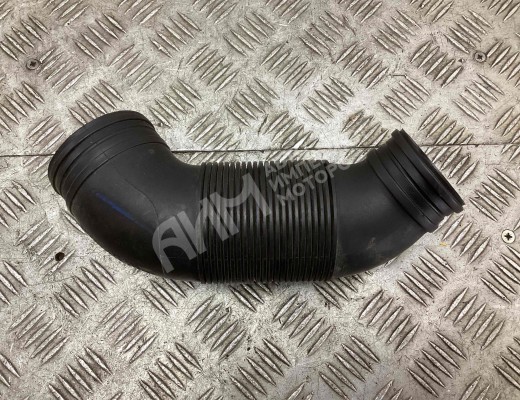 Патрубок воздушного фильтра Volkswagen Sharan I (7M) 2003-2010 2-й рестайлинг  Volkswagen Sharan Sharan I (7M) 2003-2010 2-й рестайлинг