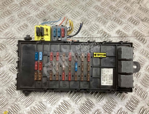 Блок предохранителей Mercedes Vario (W670) 1996-2013  Mercedes Vario Vario (W670) 1996-2013