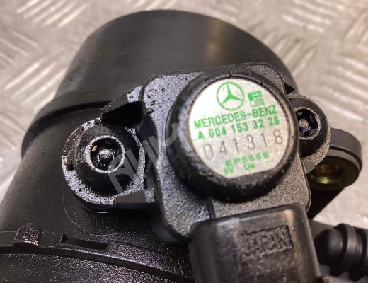 Расходомер воздуха Mercedes C (W203) 2004-2007 рестайлинг  Mercedes C C (W203) 2004-2007 рестайлинг