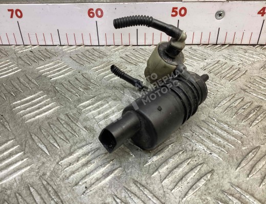 Насос (моторчик) омывателя стекла Volkswagen Touran I (1T) 2003-2006  Volkswagen Touran Touran I (1T) 2003-2006