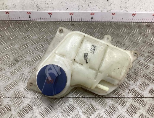Бачок расширительный Volkswagen Passat B5+ (3B) 2000-2005 рестайлинг  Volkswagen Passat Passat B5+ (3B) 2000-2005 рестайлинг