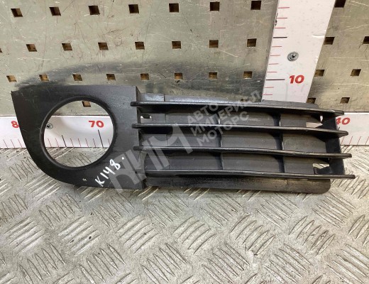 Рамка фары противотуманной правой  Audi A6 C5 (4B) 2001-2004 рестайлинг