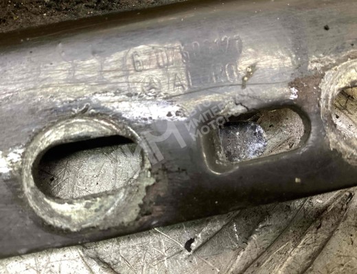 Петля капота правая Mercedes Vario (W670) 1996-2013  Mercedes Vario Vario (W670) 1996-2013