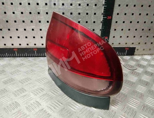 Фонарь задний правый Mazda 626 IV (GE/GV) 1992-1997  Mazda 626 626 IV (GE/GV) 1992-1997