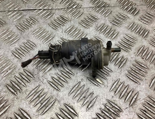 Насос (моторчик) омывателя стекла Opel Astra H 2004-2007  Opel Astra Astra H 2004-2007