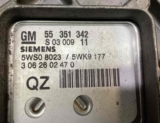 Блок управления двигателем Opel Signum 2003-2005  Opel Signum Signum 2003-2005