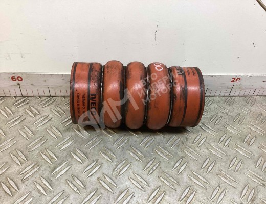 Патрубок интеркулера Iveco EuroTech 1992-2002  Iveco EuroTech EuroTech 1992-2002