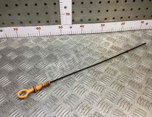 Щуп двигателя Volkswagen Passat B5+ (3B) 2000-2005 рестайлинг  Volkswagen Passat Passat B5+ (3B) 2000-2005 рестайлинг