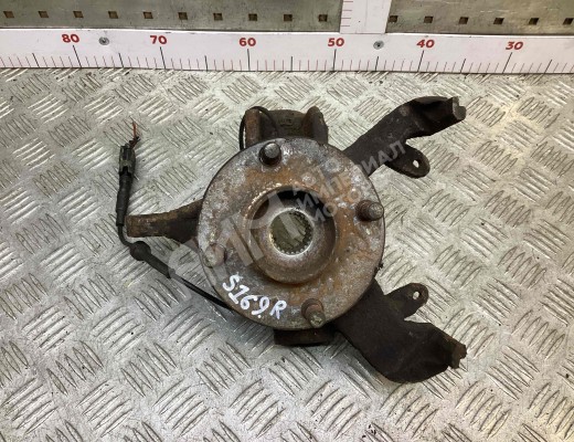 Ступица передняя правая Ford Focus I 2001-2005 рестайлинг  Ford Focus Focus I 2001-2005 рестайлинг