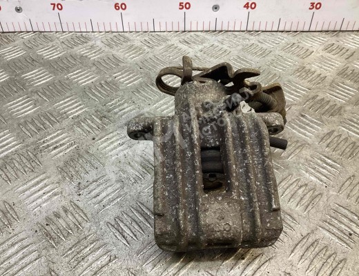 Суппорт задний правый Audi A4 B5 (8D) 1994-1999  Audi A4 A4 B5 (8D) 1994-1999