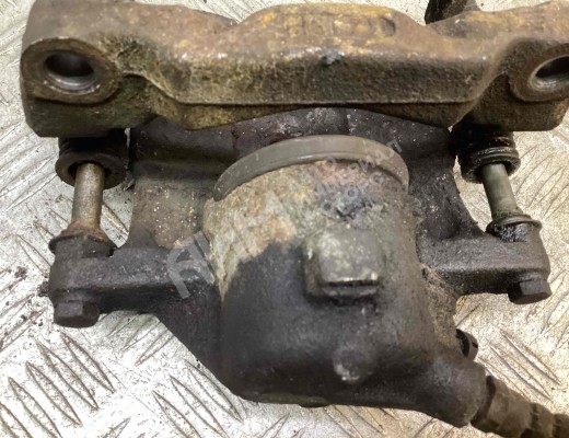 Суппорт передний левый Renault Megane I 1995-2002  Renault Megane Megane I 1995-2002