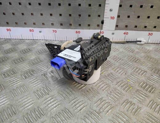Замок двери передней левой Volkswagen Touareg I (7L) 2002-2006  Volkswagen Touareg Touareg I (7L) 2002-2006