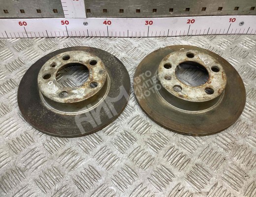 Диск тормозной задний Volkswagen Golf IV (1J) 1997-2004  Volkswagen Golf Golf IV (1J) 1997-2004