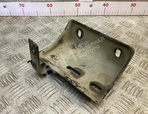 Кронштейн крепления бампера переднего Mercedes Vario (W670) 1996-2013  Mercedes Vario Vario (W670) 1996-2013