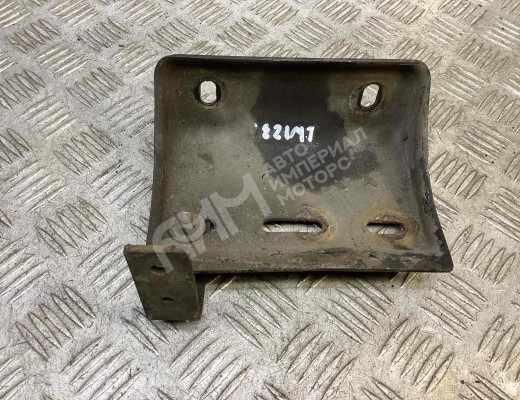 Кронштейн крепления бампера переднего Mercedes Vario (W670) 1996-2013  Mercedes Vario Vario (W670) 1996-2013