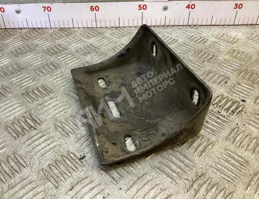 Кронштейн крепления бампера переднего Mercedes Vario (W670) 1996-2013  Mercedes Vario Vario (W670) 1996-2013