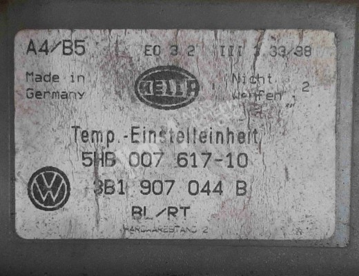 Блок управления печки/климат-контроля Volkswagen Passat B5 (3B) 1996-2000  Volkswagen Passat Passat B5 (3B) 1996-2000