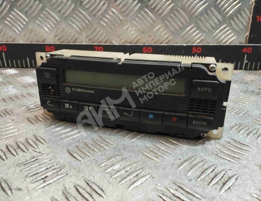 Блок управления печки/климат-контроля Volkswagen Passat B5 (3B) 1996-2000  Volkswagen Passat Passat B5 (3B) 1996-2000