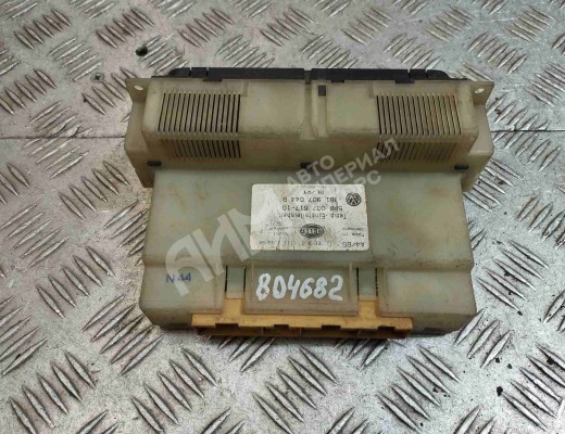 Блок управления печки/климат-контроля Volkswagen Passat B5 (3B) 1996-2000  Volkswagen Passat Passat B5 (3B) 1996-2000