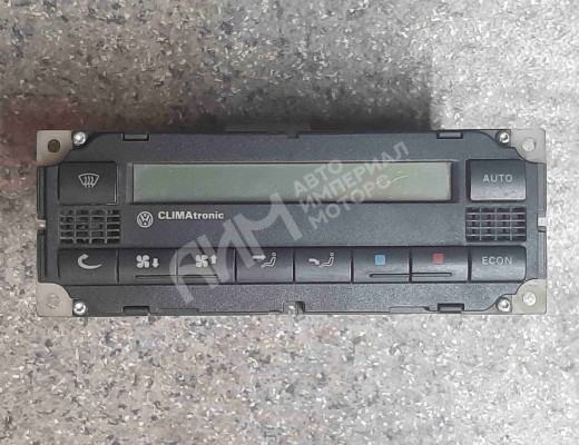 Блок управления печки/климат-контроля Volkswagen Passat B5 (3B) 1996-2000  Volkswagen Passat Passat B5 (3B) 1996-2000