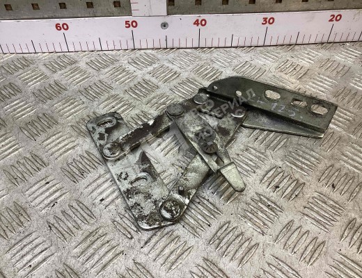 Петля капота левая Mercedes Vario (W670) 1996-2013  Mercedes Vario Vario (W670) 1996-2013