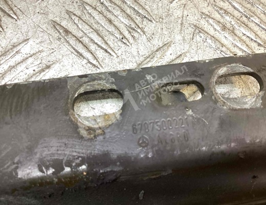Петля капота левая Mercedes Vario (W670) 1996-2013  Mercedes Vario Vario (W670) 1996-2013