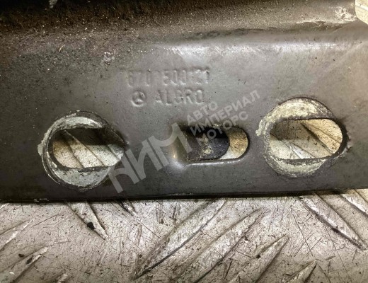Петля капота правая Mercedes Vario (W670) 1996-2013  Mercedes Vario Vario (W670) 1996-2013