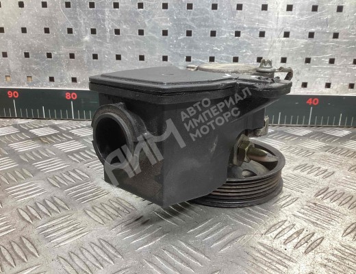 Насос гидроусилителя руля Mercedes C (W203) 2000-2004  Mercedes C C (W203) 2000-2004