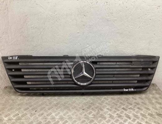 Решетка радиатора Mercedes Vario (W670) 1996-2013  Mercedes Vario Vario (W670) 1996-2013