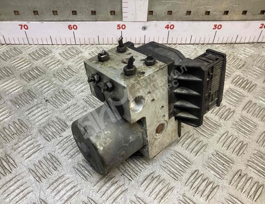 Блок ABS Volkswagen Passat B5+ (3B) 2000-2005 рестайлинг  Volkswagen Passat Passat B5+ (3B) 2000-2005 рестайлинг