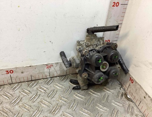 Клапан защитный 4-х контурный Mercedes Vario (W670) 1996-2013  Mercedes Vario Vario (W670) 1996-2013
