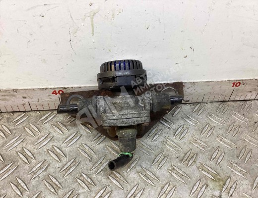 Клапан ускорительный Renault Kerax 1997-2013  Renault Kerax Kerax 1997-2013